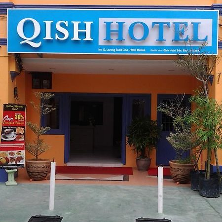 Qish Hotel Malacca Extérieur photo