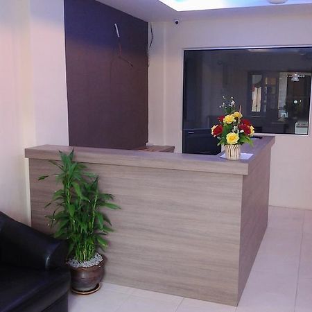 Qish Hotel Malacca Extérieur photo