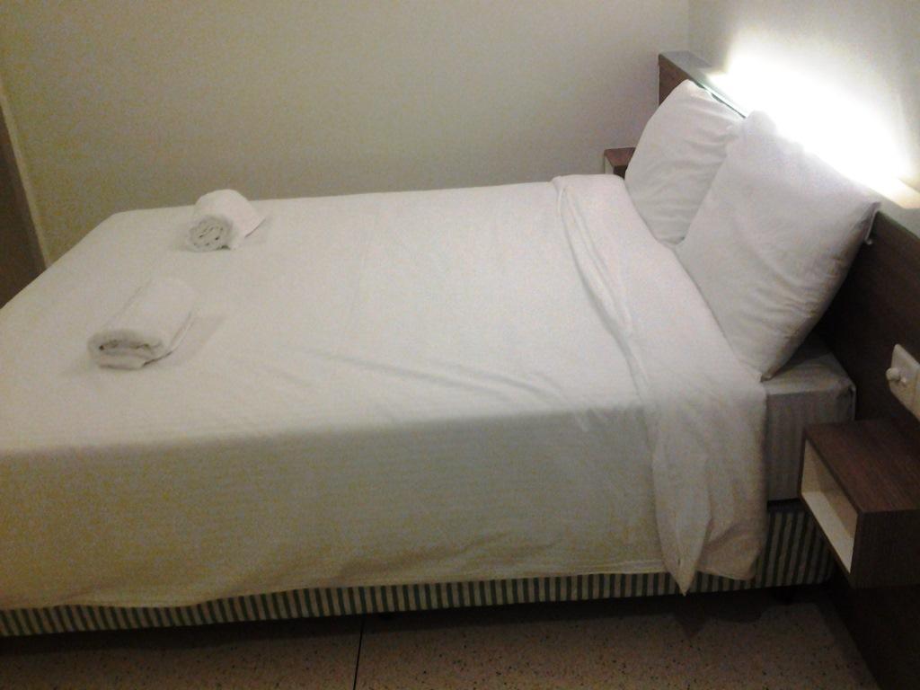 Qish Hotel Malacca Extérieur photo