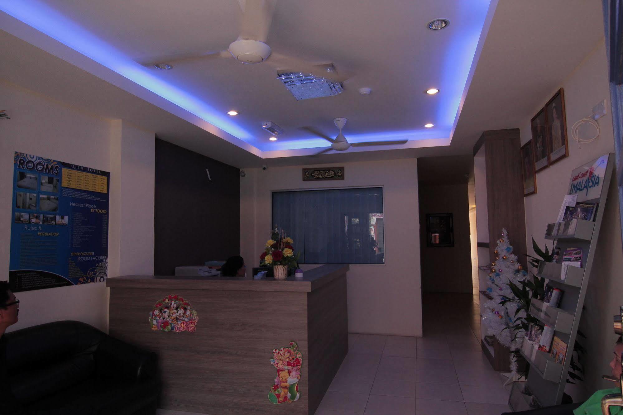 Qish Hotel Malacca Extérieur photo